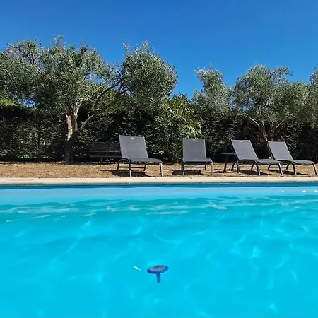 Holiday home Les Deux Oliviers